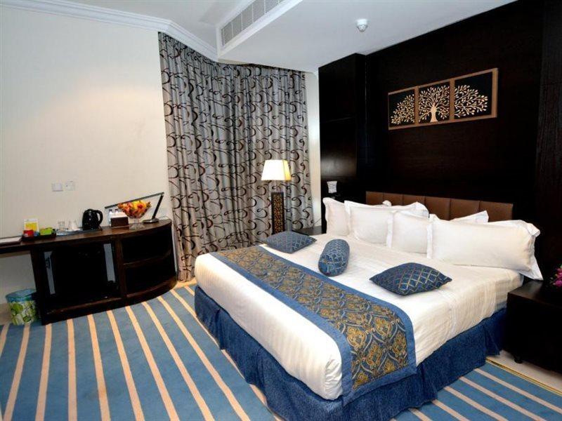 Sunday Millennia Hotel 4*