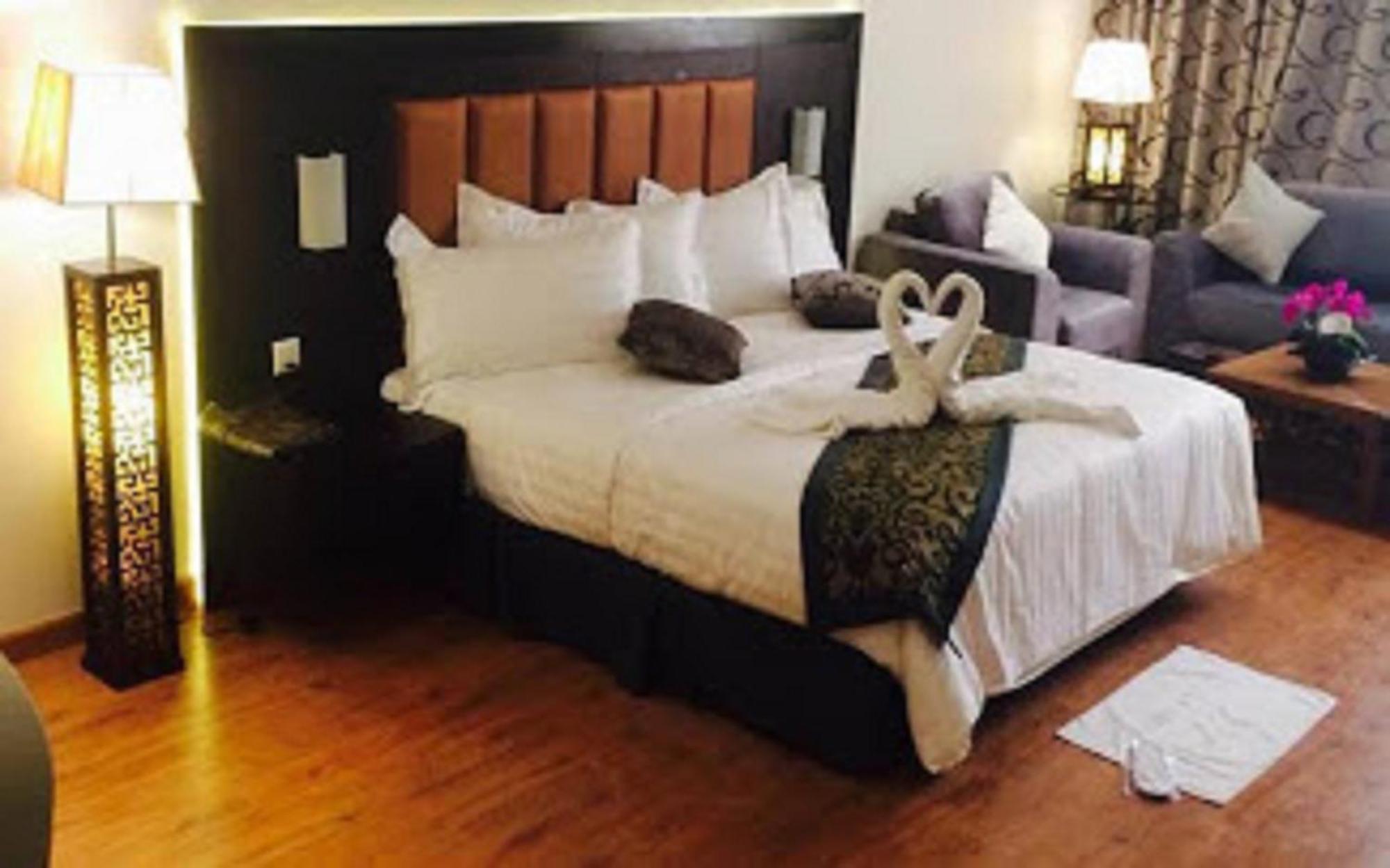 Sunday Millennia Hotel 4*