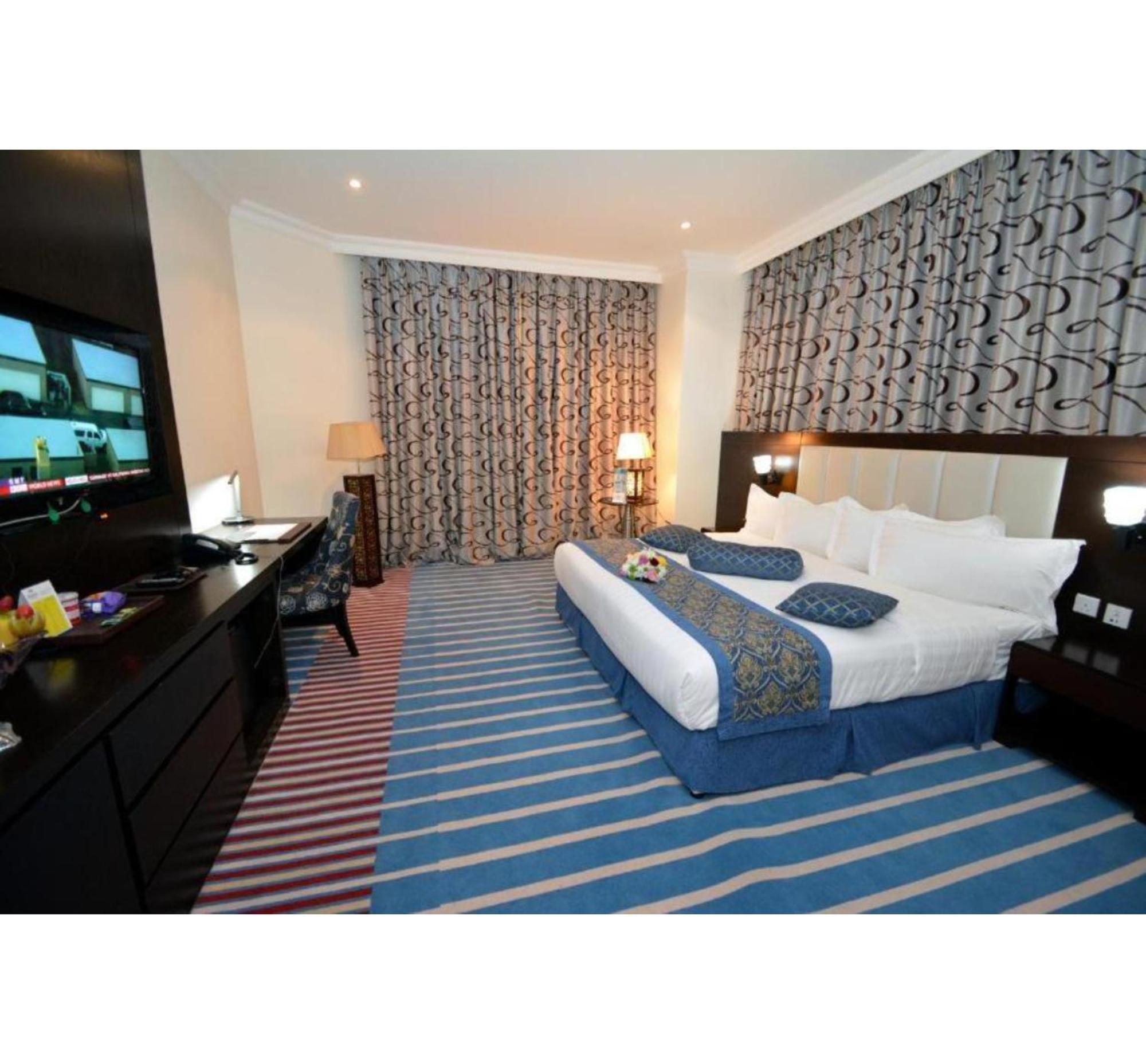 Sunday Millennia Hotel 4*